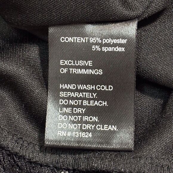 Calessa Graphic Art Print Tunic Red Black Size 1X Asymmetric Lace Hem Lagenlook - Picture 11 of 11